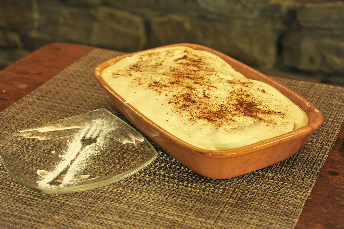 Tiramisù, servito nella terrina.